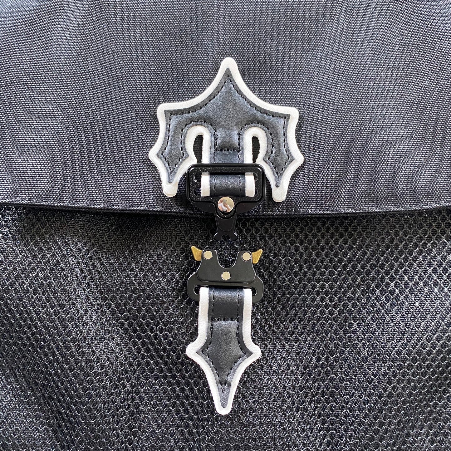 TS Messenger Bag 2.0 Black/White